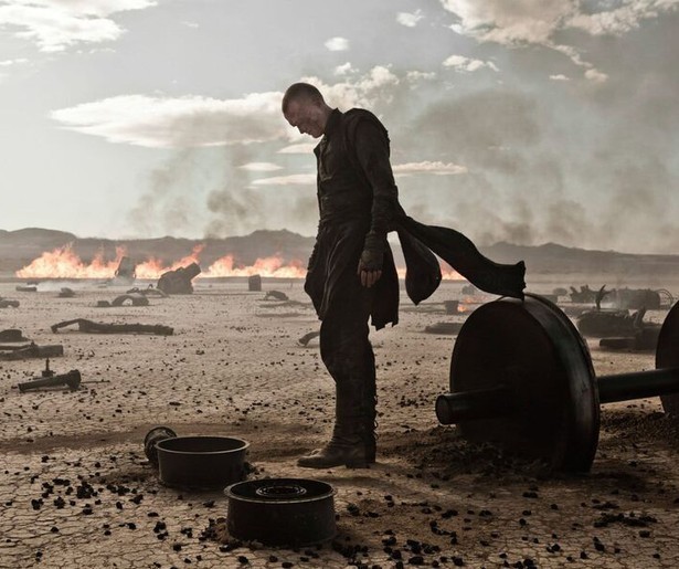 Paul Bettany doet er alles aan om zijn nichtje te redden in Priest