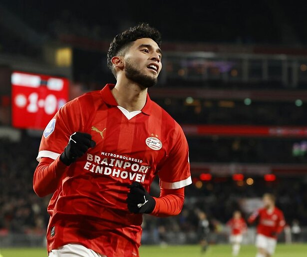 PSV en FC Twente sluiten de competitie om de TOTO KNVB-beker af