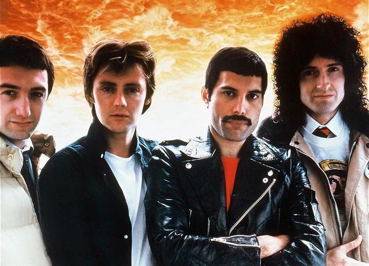 De laatste beelden van Freddie in Queen: Days of our lives