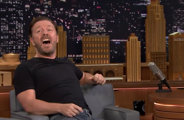 Videosnack: Ricky Gervais is een ijzersterke imitator (not)