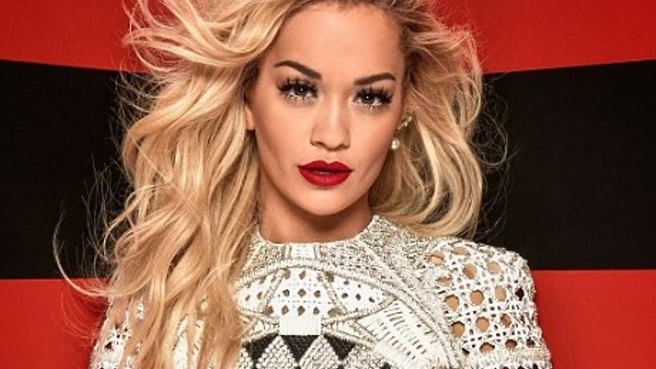 Gekke trailer van The Voice UK met zingende kraai