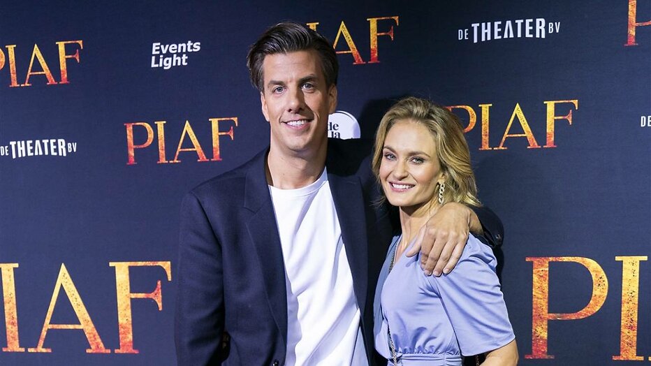 Rob Kemps met nieuwe liefde Stéphanie Klaver. Rob Kemps met nieuwe liefde Stéphanie Klaver.