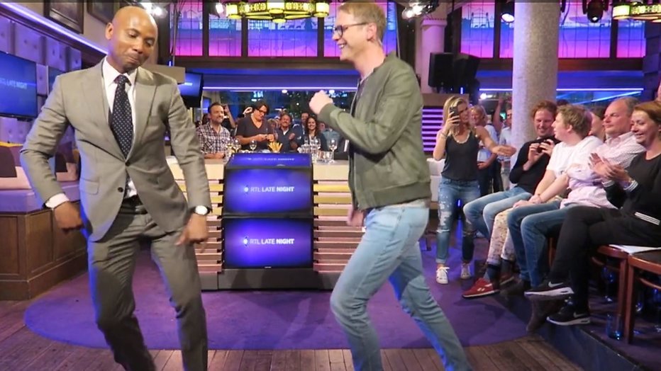 Videosnack: Humberto en Luuk doen The Running Man Challenge