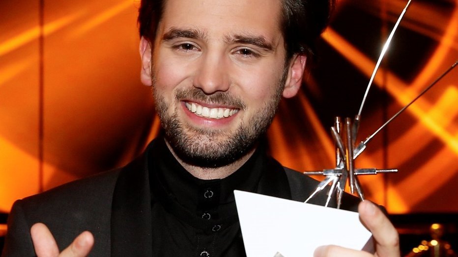 Ruud Feltkamp lanceert debuutsingle Ruud Feltkamp lanceert debuutsingle