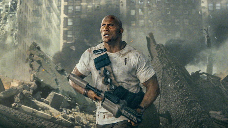 Dwayne Johnson in Rampage: Big Meets Bigger
