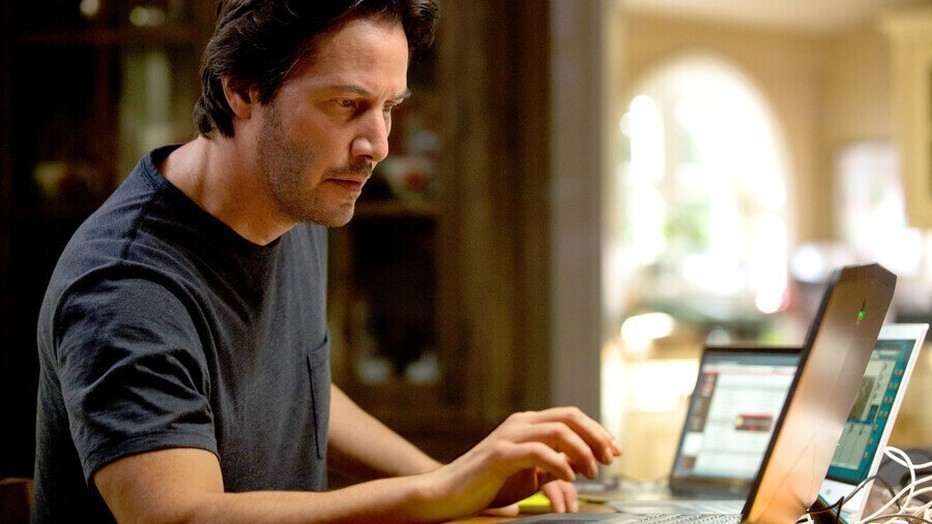Keanu Reeves in Replicas Keanu Reeves in Replicas