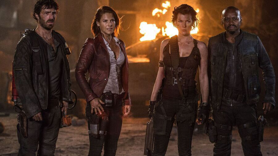 Milla Jovovich en medeacteurs uit Resident Evil: The Final Chapter