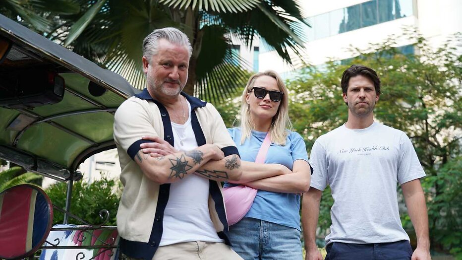 Dennis Weening, Tess Milne en Thomas van der Vlugt voor Roadtrippers VIPS