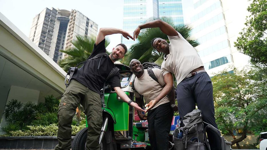 Mark Schaaf, Melvin Manhoef en Remy Bonjasky voor Roadtrippers VIPS