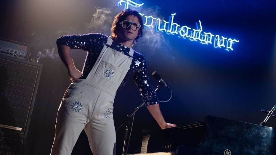 Taron Egerton als Elton John in Rocketman