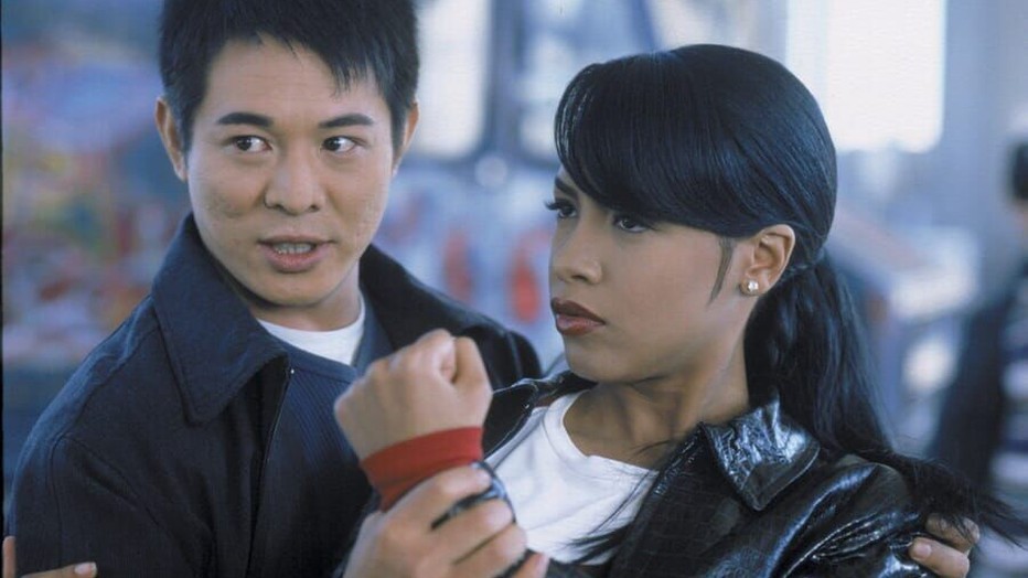 Jet Li en Aaliyah in Romeo Must Die