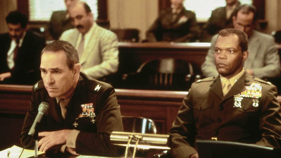 Tommy Lee Jones en Samuel L. Jackson in Rules of Engagement