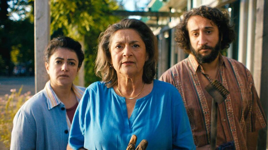 Nazanin Taheri, Annet Malherbe en George Tobal in Rust en Vreugd