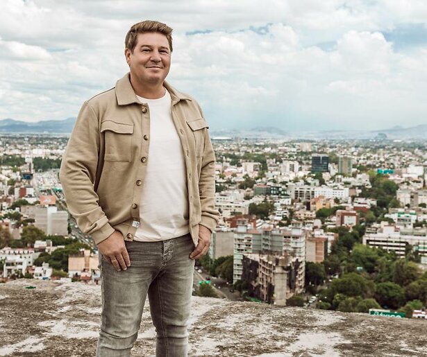 Martijn Krabbé kondigt spin-off van Uitstel van Executie aan