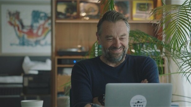 Tom Waes moet thuisblijven