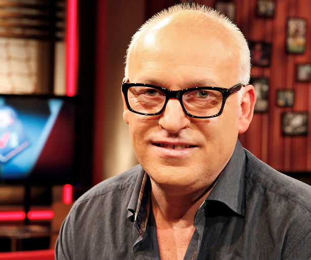 Voetbal Inside aangepast vanwege overlijden vriendin René van der Gijp