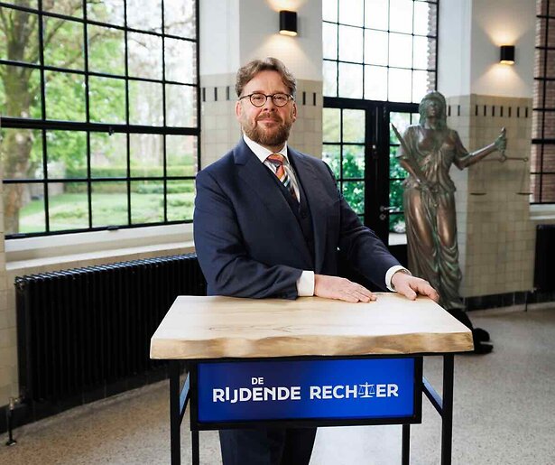 De Rijdende Rechter krijgt een doorstart!