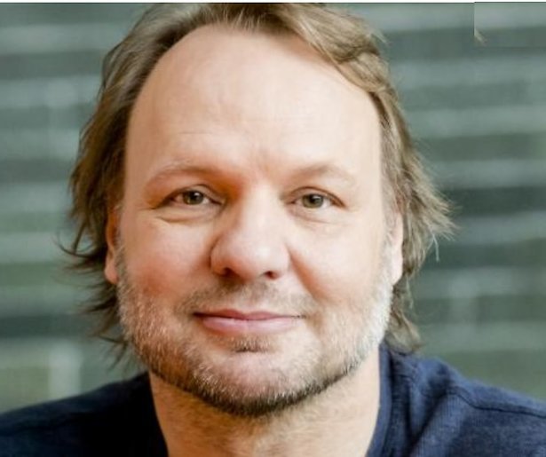 Rob Stenders blijft bij NPO Radio 2