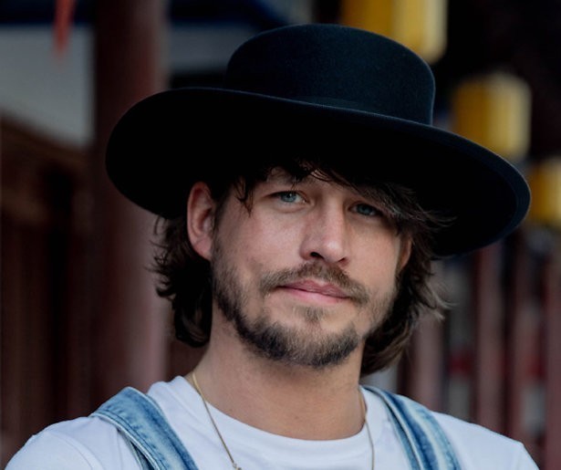 'Mol' Rob Dekay na vier jaar weer vrijgezel