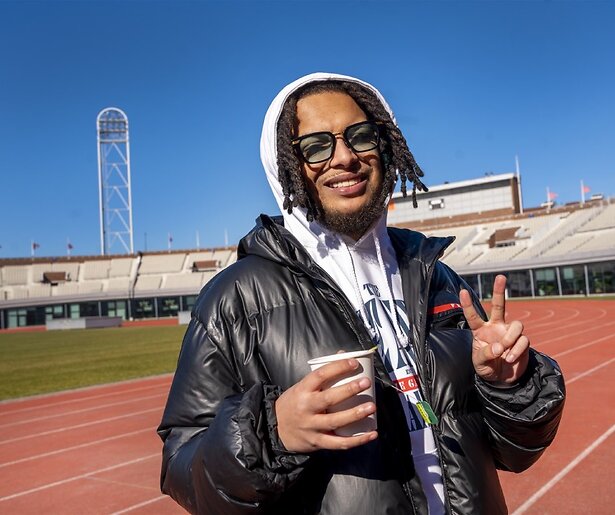 Panellid Ronnie Flex maakt I Can See Your Voice met de grond gelijk