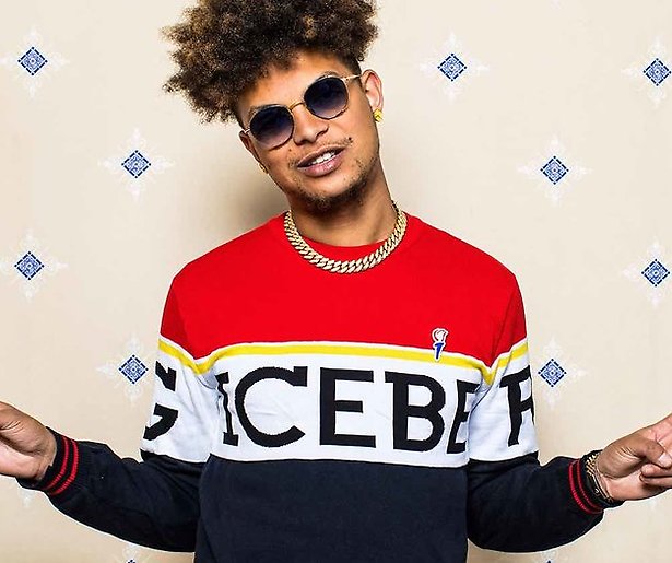 Ronnie Flex als gastcoach: 'Voelde natuurlijk'