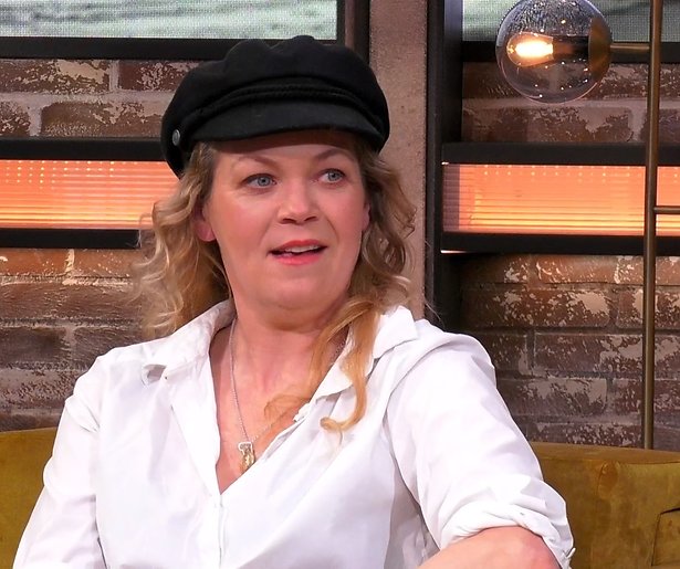 De 5 Uur Show strikt Roos Schlikker als presentatrice