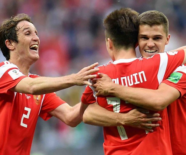 De TV van gisteren: 1 miljoen kijkers voor eerste wedstrijd op het WK Voetbal 