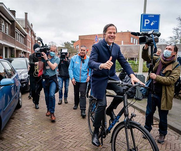 Mark Rutte wil meedoen aan Jachtseizoen van StukTV