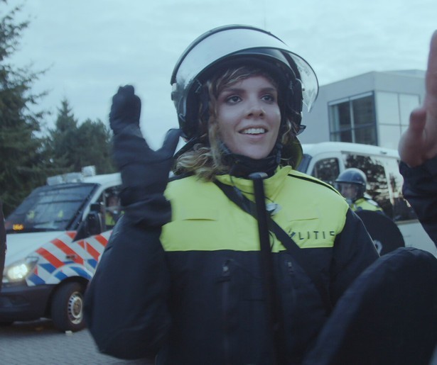 Rachel Rosier onderzoekt de Nederlandse veiligheid in tweede seizoen Rachel Valt Binnen