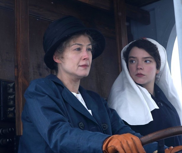 Rosamund Pike als baanbrekend wetenschapper in Radioactive