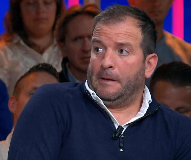 Kijkers valt maar één ding op in laatste Studio Voetbal: ‘Rafael van der Vaart is knalbezopen’