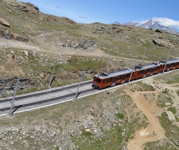 Rail Away reist verder door de Zwitserse bergen