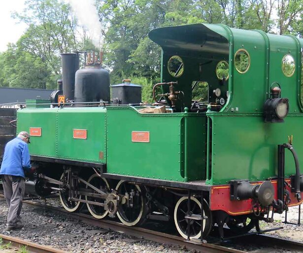 Rail Away volgt de bijzondere toeristische stoomtrein ‘La Suzanne’