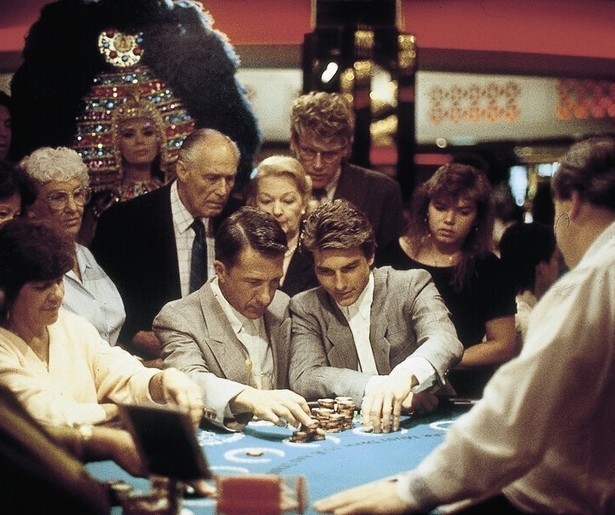 Tom Cruise ontvoert Dustin Hoffman in Rain Main