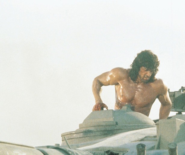 Sylvester Stallone komt als Rambo in actie tegen de Russen