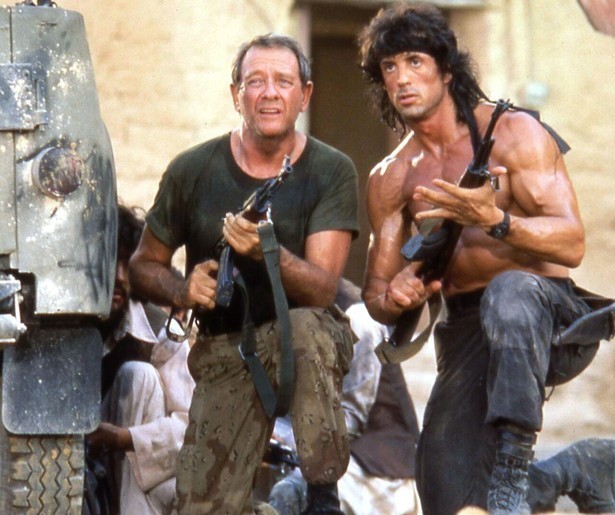 Sylvester Stallone deelt rake klappen uit in Rambo III