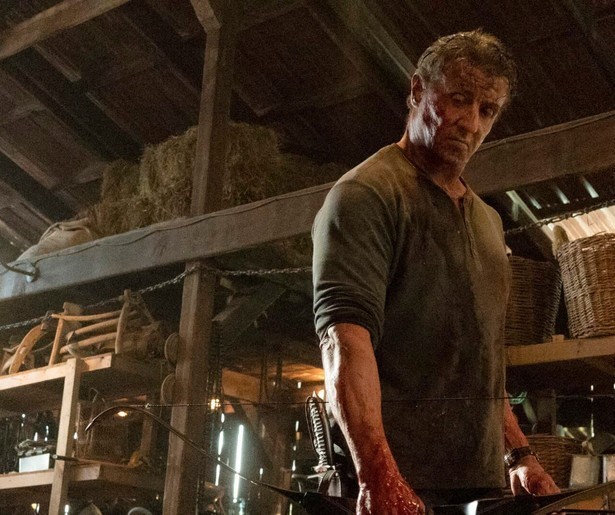 Sylvester Stallone kruipt voor de laatste keer in de huid van John Rambo