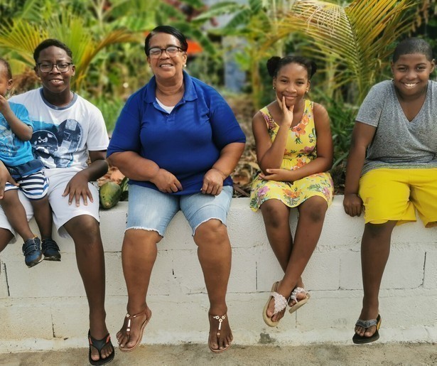 Donkere wolken boven Curaçao 