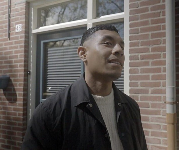 JJ Malaihollo vertelt het verhaal van zijn overgrootvader die krijgsgevangene was in Recht op Tranen