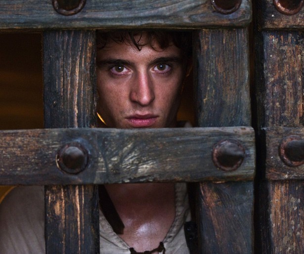 Amanda Seyfried jaagt als Roodkapje op de weerwolf in Red Riding Hood