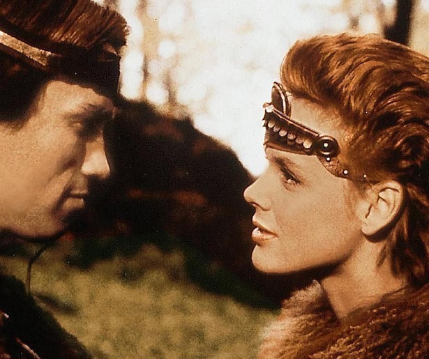 Arnold Schwarzenegger trekt ten strijde in Red Sonja