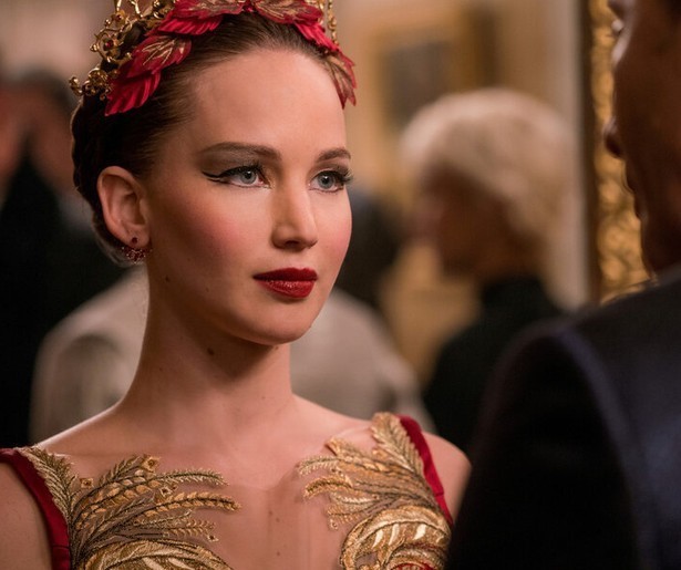 Jennifer Lawrence verleidt spionnen in Red sparrow