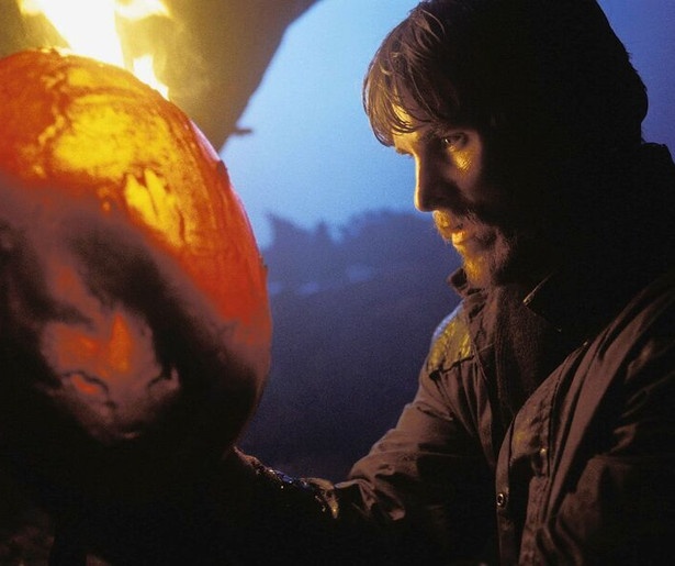 Christian Bale trotseert vuurspuwende draken in Reign of Fire