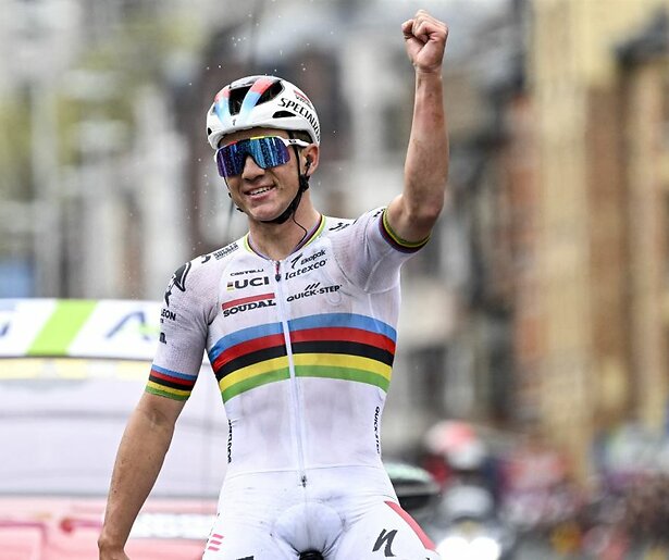 Lukt het Remco Evenepoel om te winnen tijdens de vierde etappe van Giro d'Italia 2023?