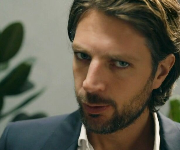 Wie moet vlak voor de finale alsnog Het Onbekende verlaten?