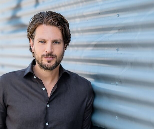 Renze Klamer stunt met Tour-winnaar Vingegaard