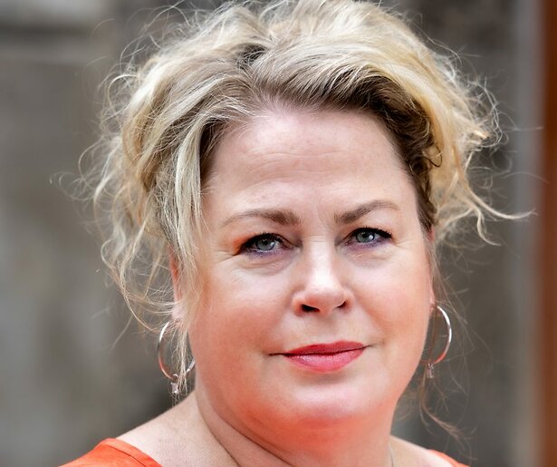 Alle hints en aanwijzingen richting Wie Is de Mol-deelnemer Rian Gerritsen