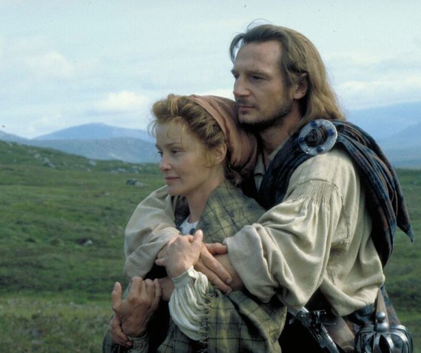 Tim Roth maakt Liam Neeson het leven zuur in Rob Roy