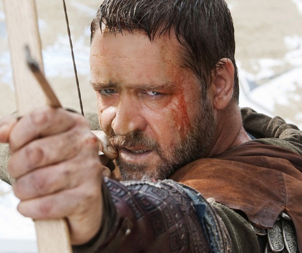 Russell Crowe kruipt in de rol van Robin Hood