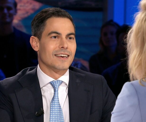 De TV van gisteren: 983.000 kijkers voor eerste tv-interview met premier Jetten